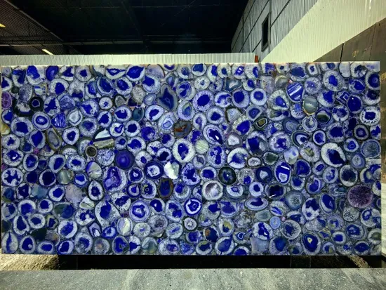 Estante de botella de cerveza de piso de tienda minorista personalizado, exhibición de vino, exhibición de madera para botellas, estante de exhibición de vino, exhibición de pared de vino
